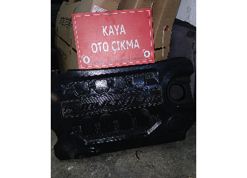 Doblo 3  1.6 mutijet   1.6 v üst motor kapagı  çıkma orijinal